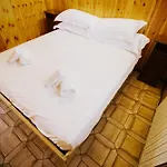 Rifugio Di Famiglia A Due Minuti Dalle Piste - Parcheggio E Wifi Gratuito Lejlighed