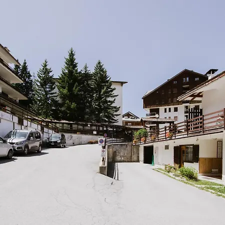 Rifugio Di Famiglia A Due Minuti Dalle Piste - Parcheggio E Wifi Gratuito Lejlighed *